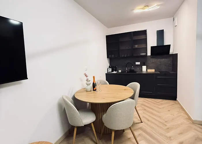 Urzecze Krolowej Jadwigi Μπίντγκοστς